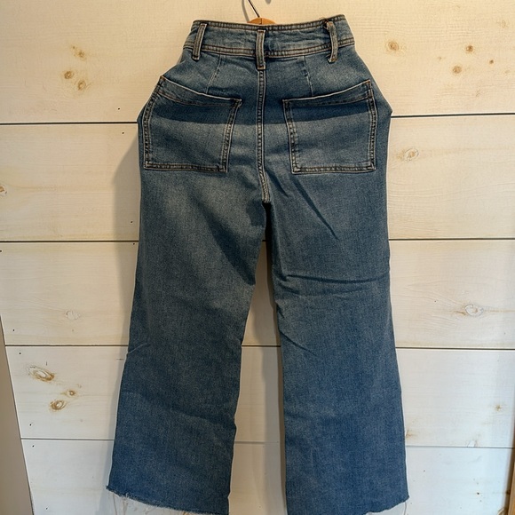 Zara jeans - Picture 2 of 5